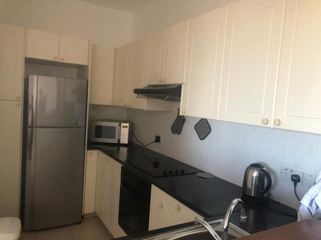 Stylish 2 bedroom apartment with seaviews in King's Palace — фото 3