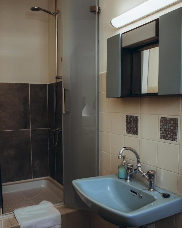 Платрес: Kallithea Inn