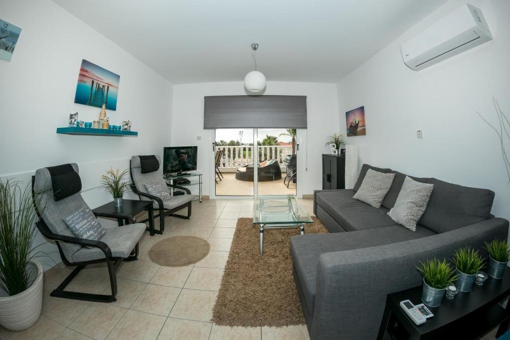 Paradi Nissi Golden Sands Apartment — фото 3
