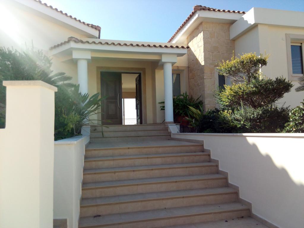 Пейя: Dionysos Villa