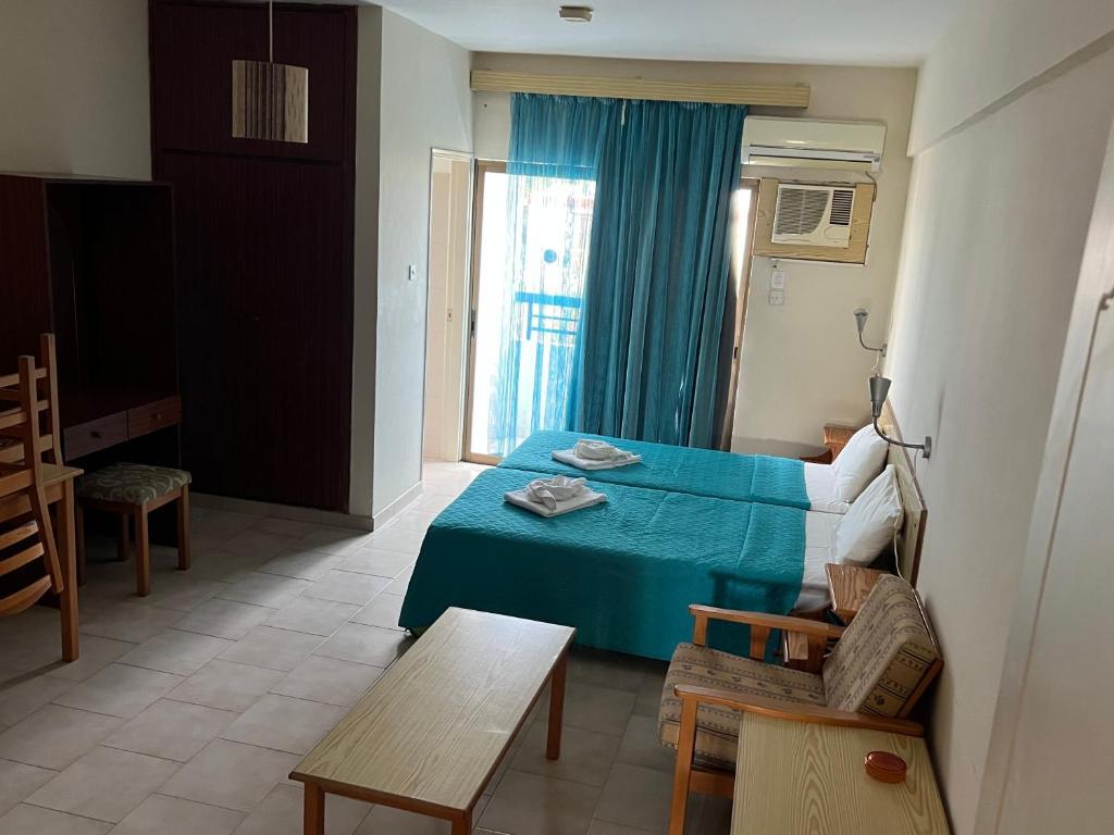 Протарас: Maouris Apartments