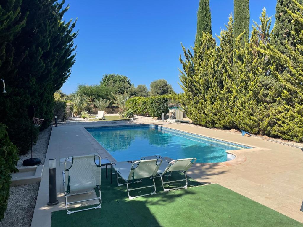 Куклия: Luxurious 3 Bedroom Villa with Pool