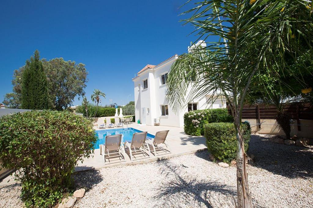 Айя-Напа: Villa Thekla - Modern 3 Bedroom Ayia Thekla Villa with Pool - Close to the Beach