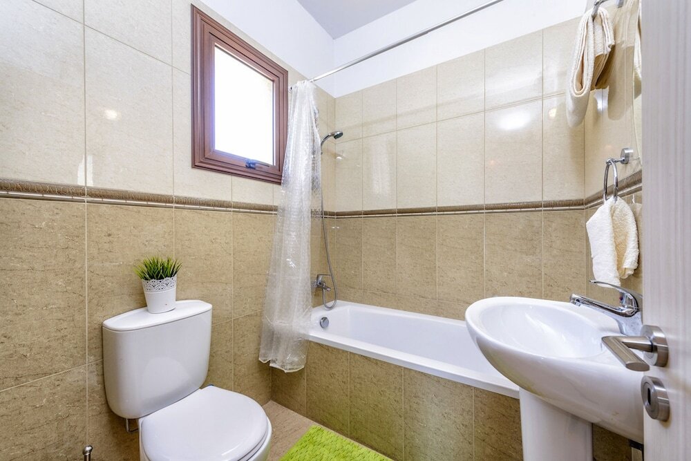 Паралимни: Malama Seaview Villa 1