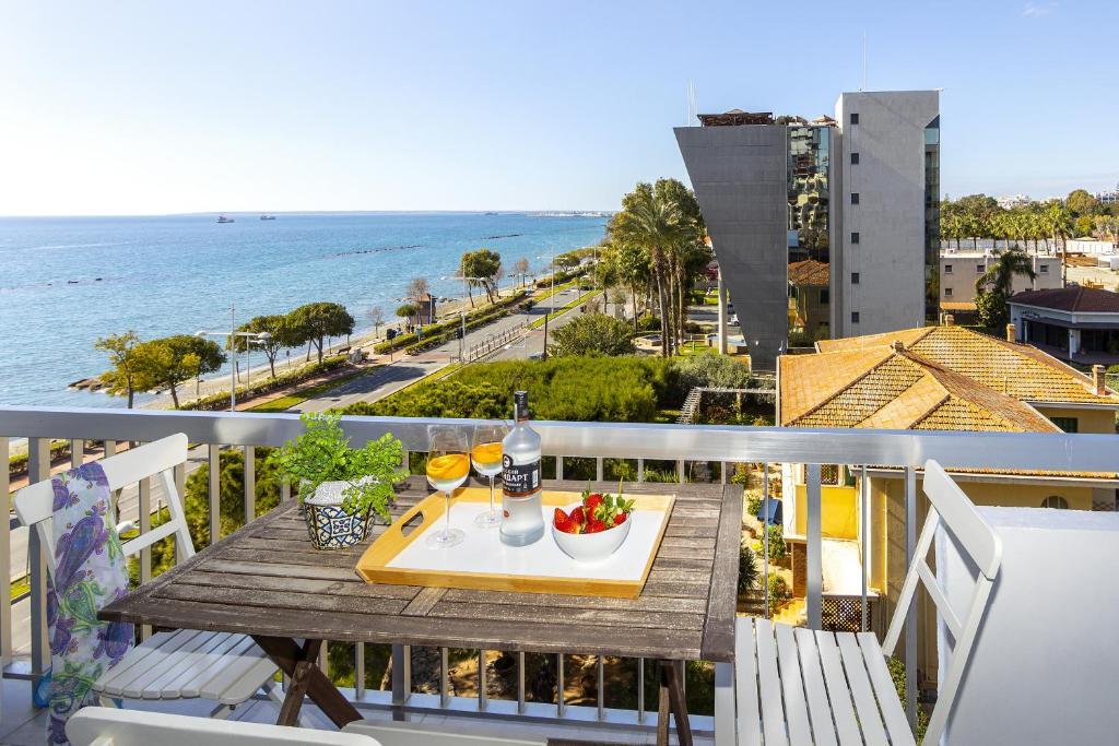 Лимассол: Limassol Olimpia Beach Suite