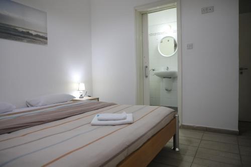 Агиа-Варвара: European Uni Apartment