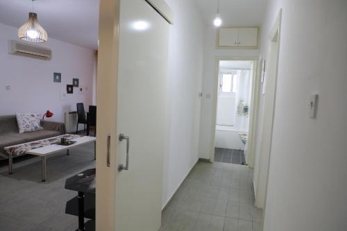 Агиа-Варвара: European Uni Apartment