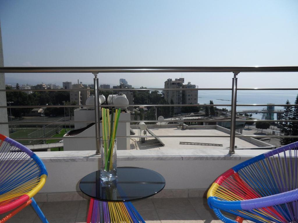Лимассол: Eden Beach Apartment 611
