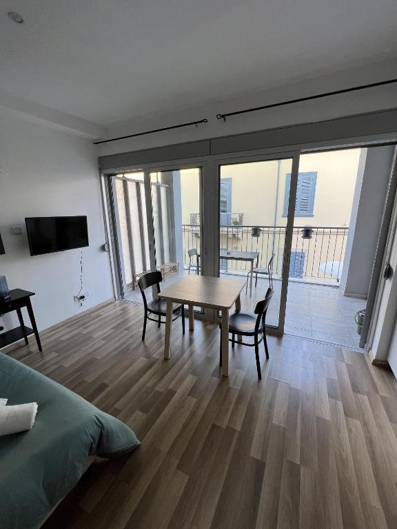 Лимассол: Town Hall Studio City Centre