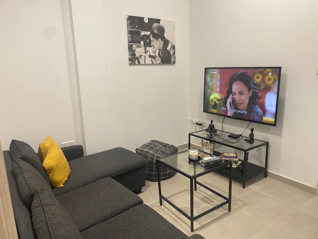 Лимассол: Modern City Center Apartment Saripolou 2