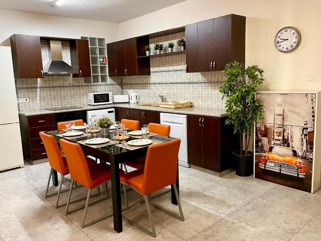 Лимассол: Palmyra-Comfortable Cozy/City Apartment.