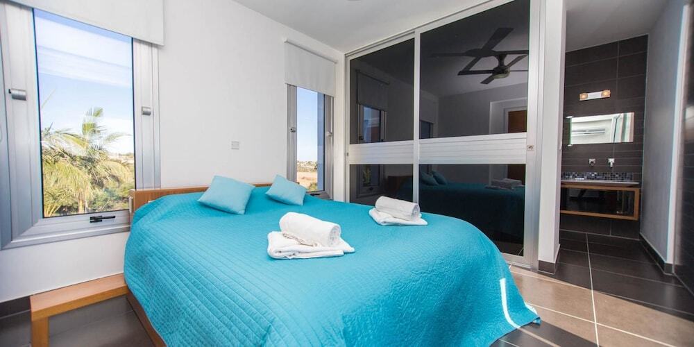 Айя-Напа: Oceanview Luxury Villa 011