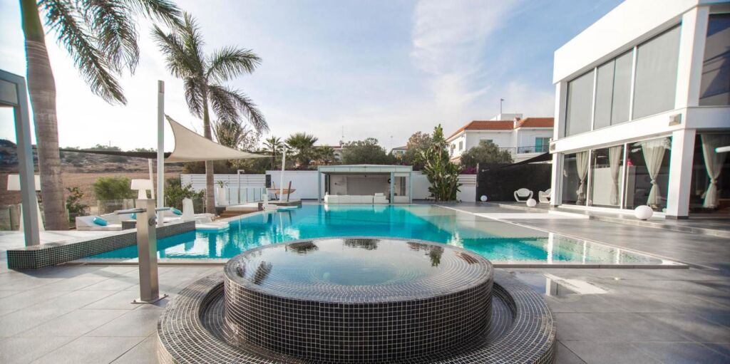 Айя-Напа: Oceanview Luxury Villa 011