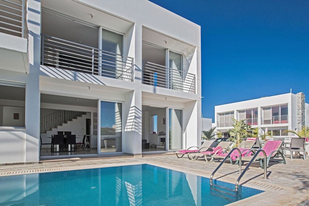 Паралимни: Cyprus Villa Pearl 15 Gold