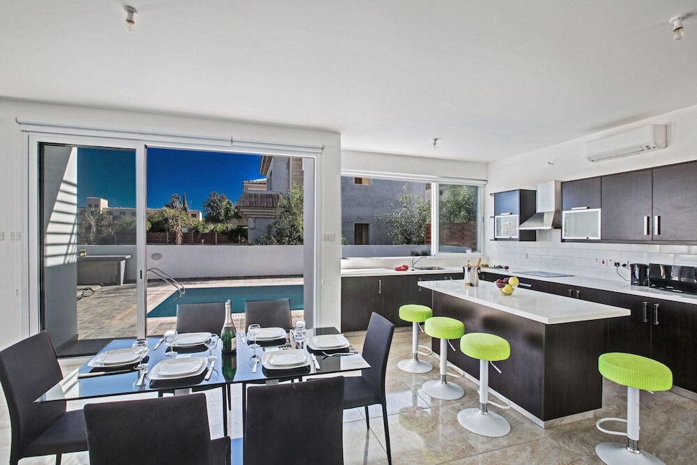 Паралимни: Cyprus Villa Pearl 15 Gold