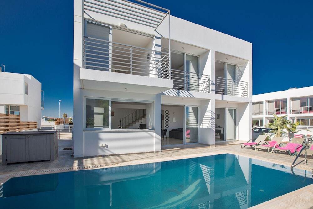 Паралимни: Cyprus Villa Pearl 15 Gold
