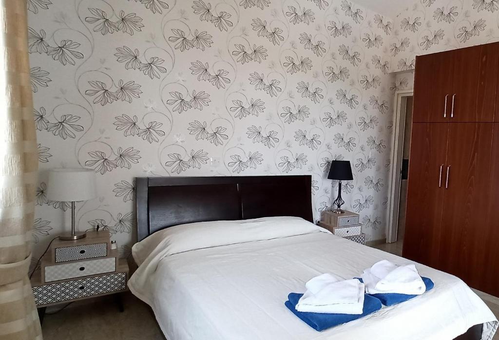 Полис Хрисохус: Villa Serenity - 3 Bedroom Beach Villa with private Swimming Pool