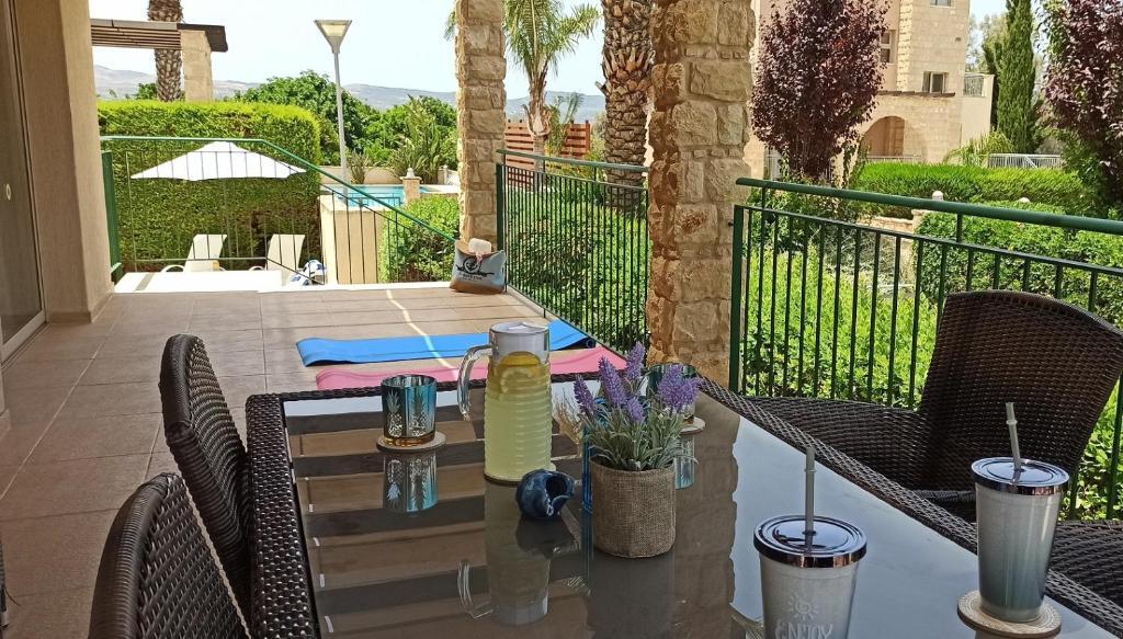 Полис Хрисохус: Villa Serenity - 3 Bedroom Beach Villa with private Swimming Pool
