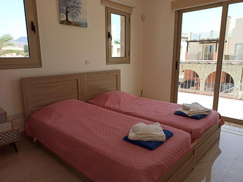 Полис Хрисохус: Villa Liberty - 4 Bedroom Beach Villa with private Swimming Pool
