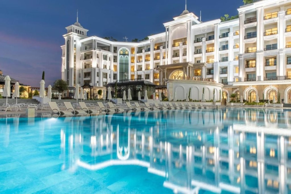 Алсанджак: Merit Royal Diamond Hotel & SPA