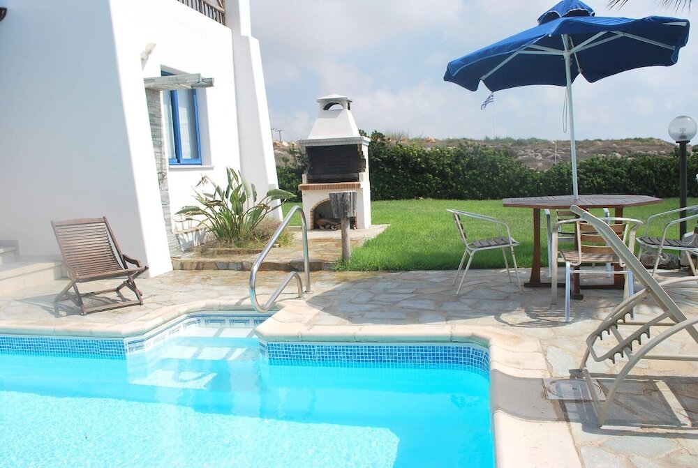 Киссонерга: Sea Front Villa, Heated Private Pool, Amazing Location Paphos 323