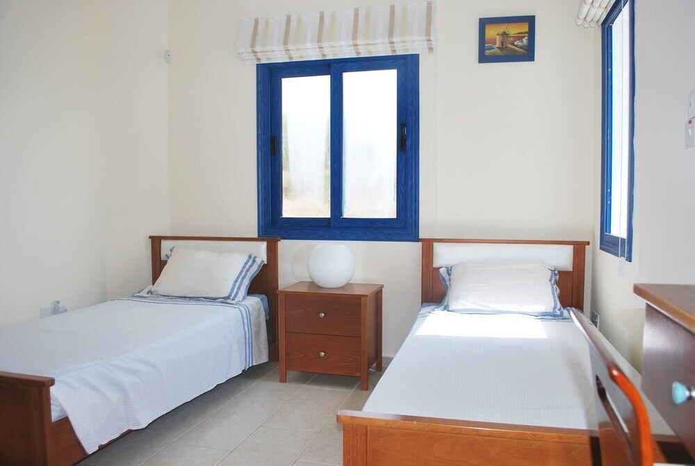 Киссонерга: Sea Front Villa, Heated Private Pool, Amazing Location Paphos 323
