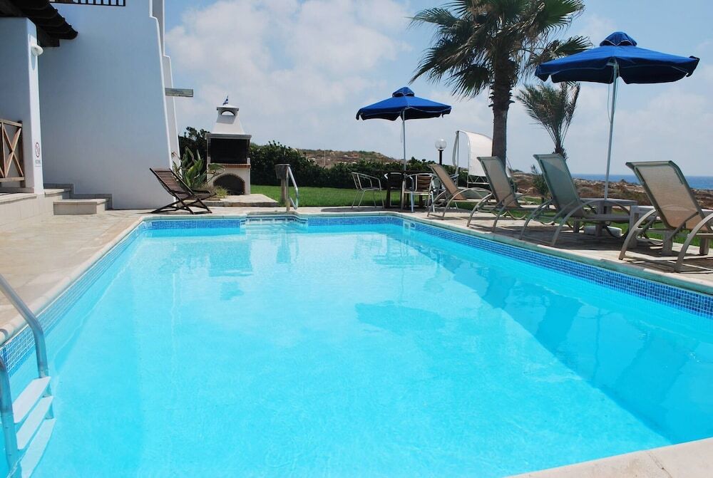 Киссонерга: Sea Front Villa, Heated Private Pool, Amazing Location Paphos 323