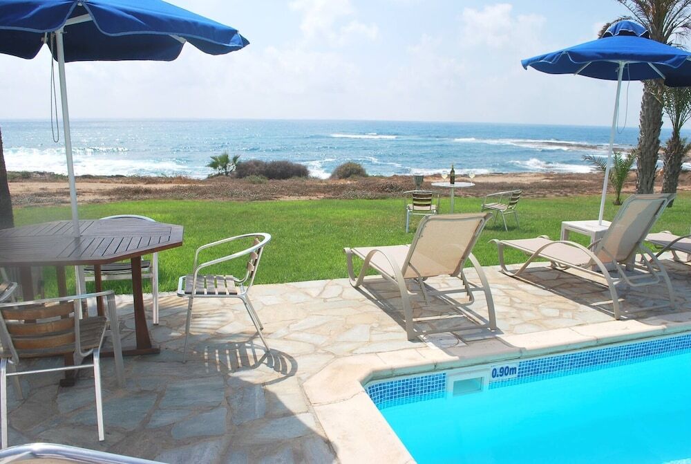 Киссонерга: Sea Front Villa, Heated Private Pool, Amazing Location Paphos 323