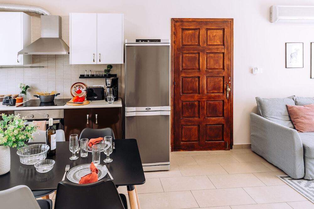 Пафос: Procy-105 Apartment in Center Ideal for Short and Long Rent
