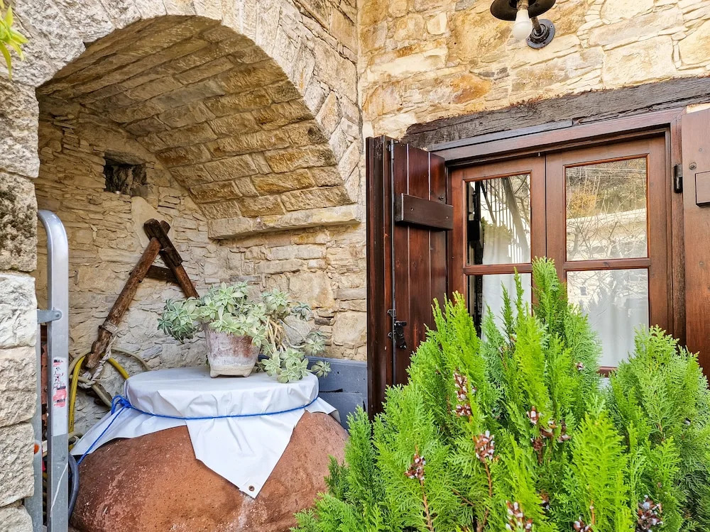 Sanders Village - Lovely Studio w/ Garden View — фото 3