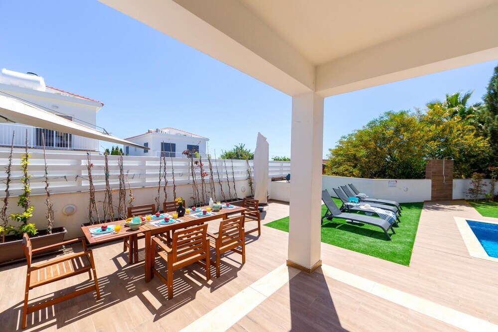 Сотира: Napa Bay View Villa 7