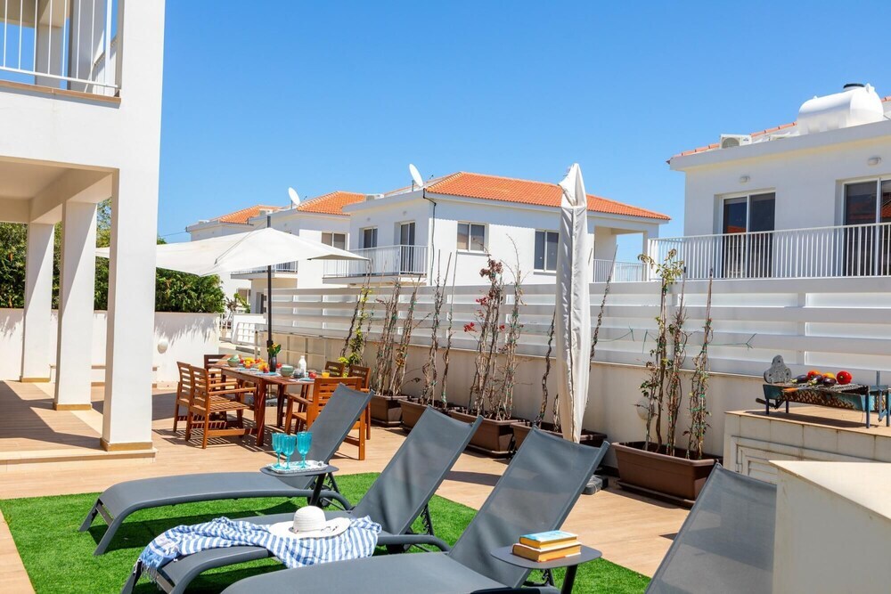 Сотира: Napa Bay View Villa 7
