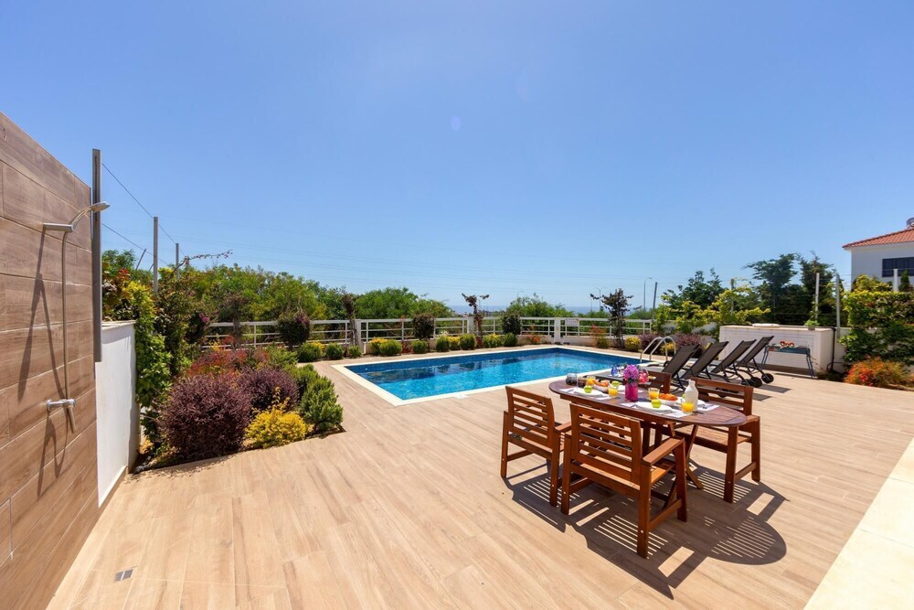 Сотира: Napa Bay View Villa 3