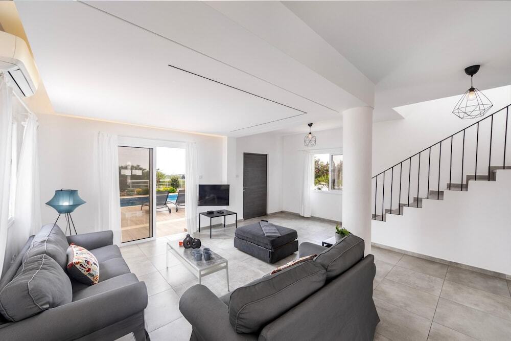 Сотира: Napa Bay View Villa 3
