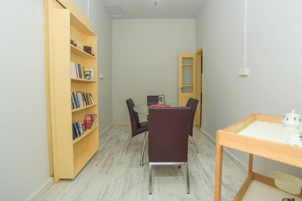 Озанкей: Cozy Home w Fireplace 10 min to Sea in Kyrenia