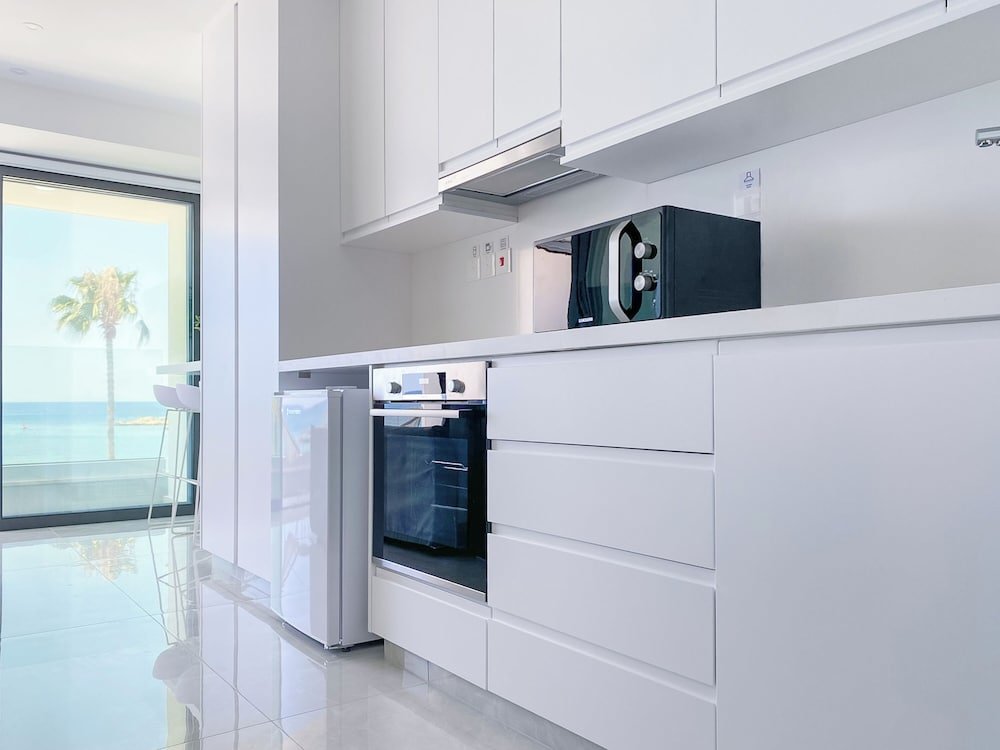 Пафос: Phaedrus Living Marina Sea  214 Emerald