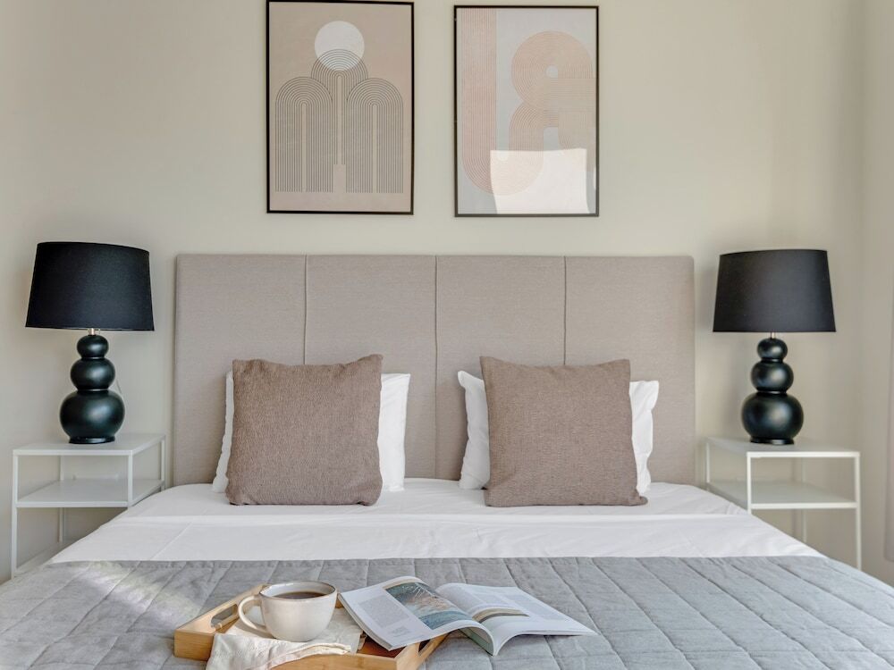 Паралимни: Sanders Mythical Blue - Nice 4 bdr Villa With Pool
