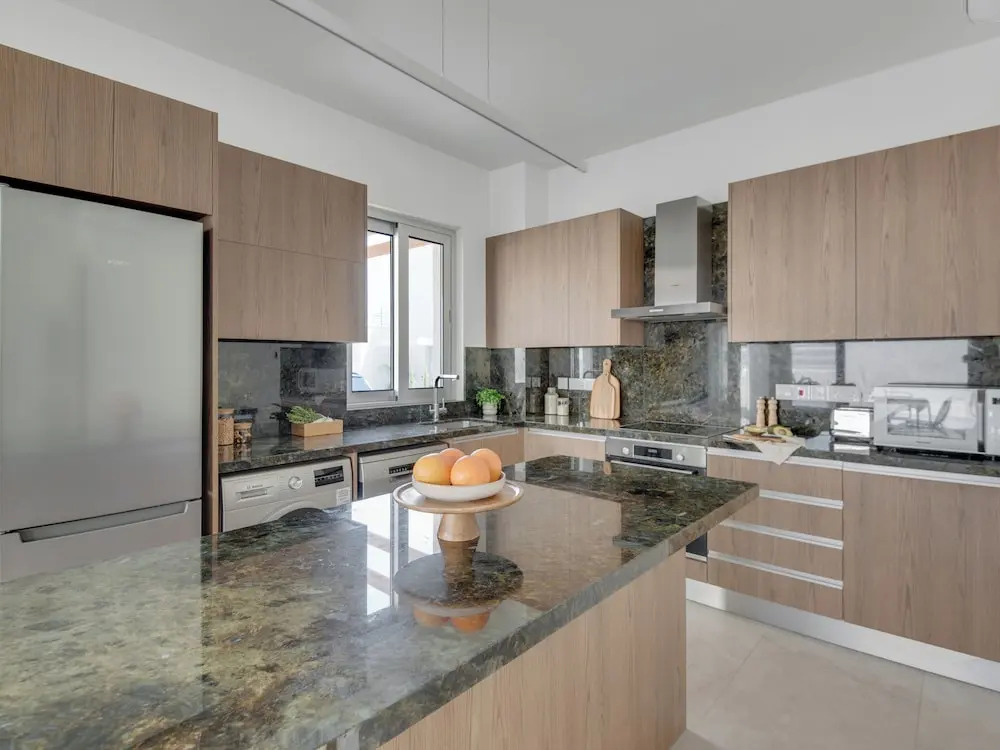 Паралимни: Sanders Mythical Blue - Nice 4 bdr Villa With Pool