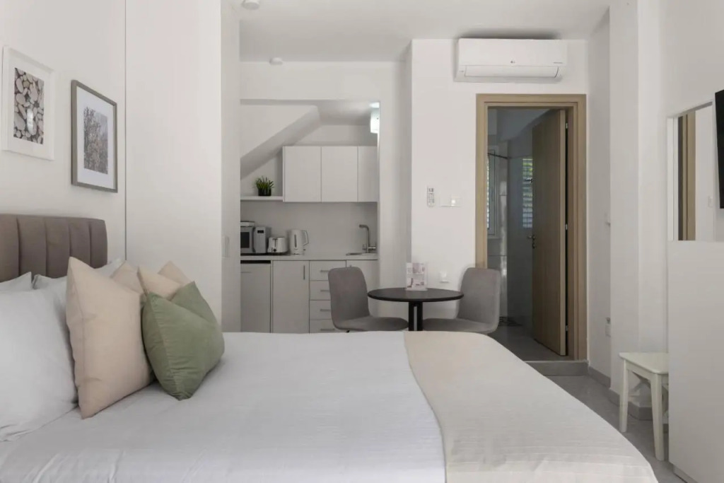 Phaedrus Living: Alkminis Seaside Suites Sand — фото 2