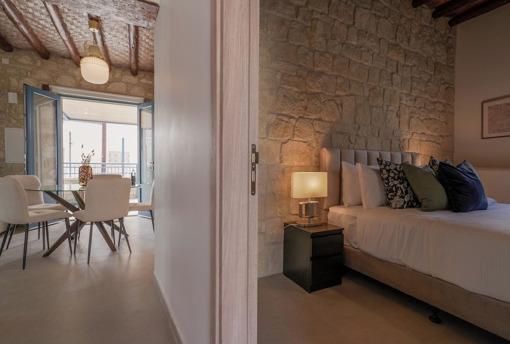 Phaedrus Living Peristerona Traditional House — фото 6