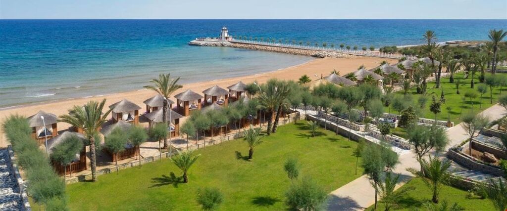 Бафра: Nuhun Gemisi Deluxe Spahotel