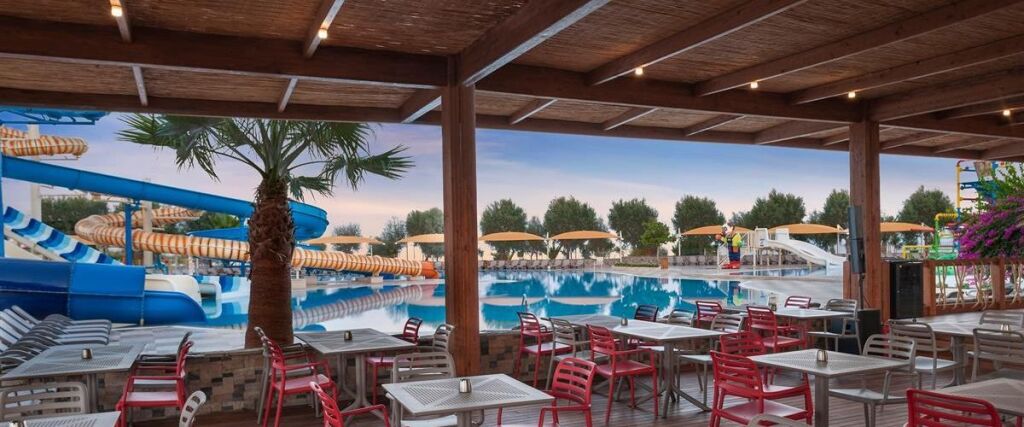Бафра: Nuhun Gemisi Deluxe Spahotel