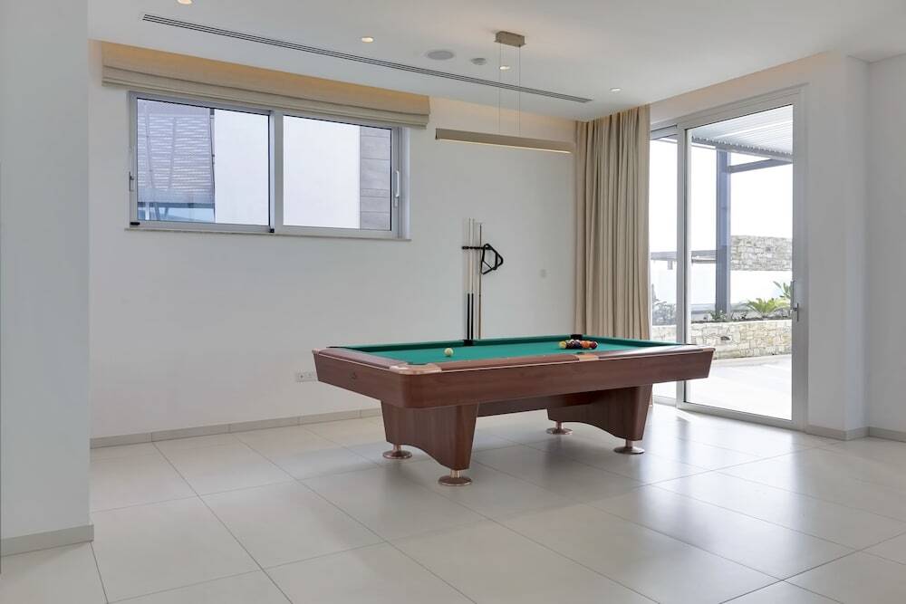 Айя-Напа: Elegance Beachfront Villa
