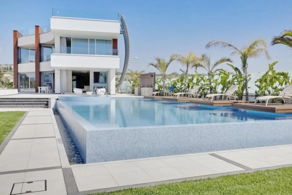 Айя-Напа: Glory Beachfront Villa