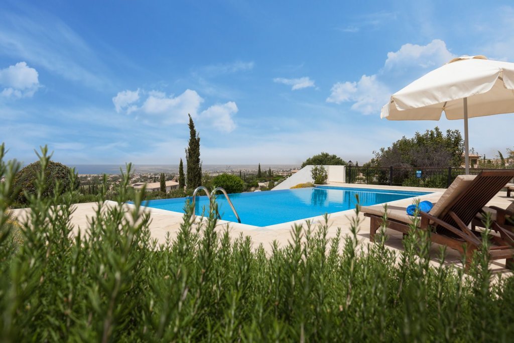 Куклия: Aphrodite Hills Holiday Residences | Superior Villas
