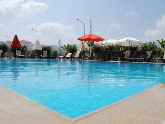 Паралимни: Mythical Sands Resort
