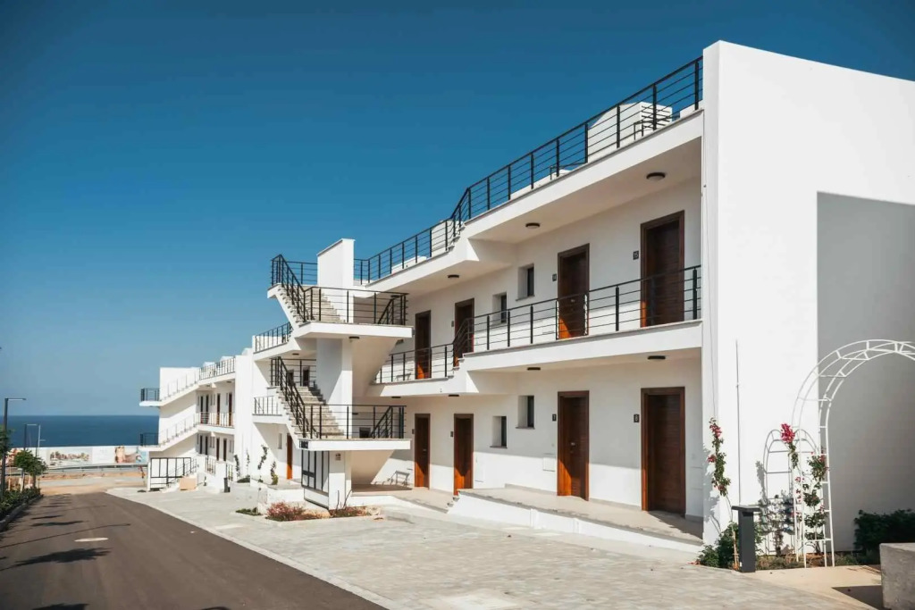 Калогреа: Pearl Island Homes