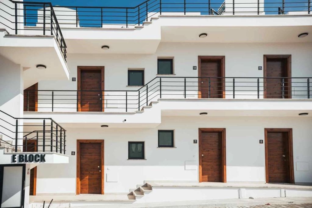 Калогреа: Pearl Island Homes