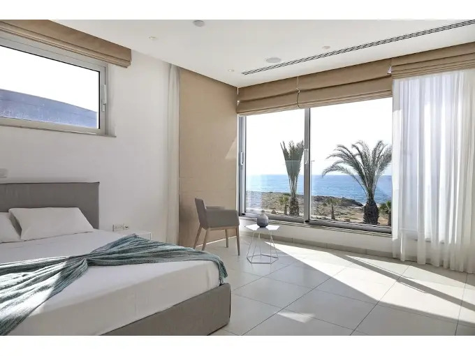Айя-Напа: Elegance Beachfront Elite Villa