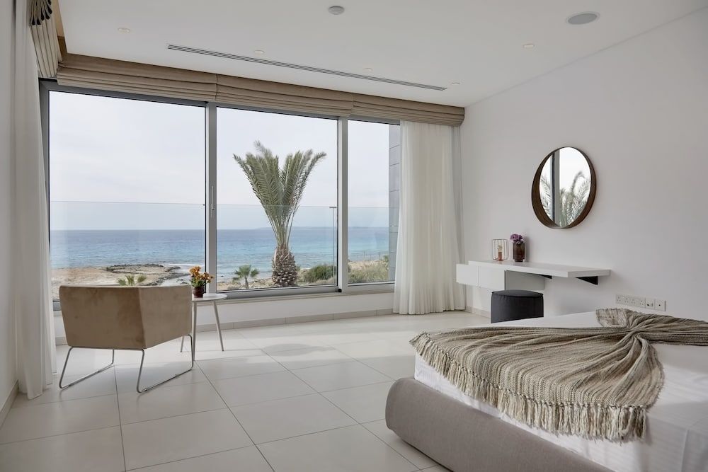 Elegance Beachfront Elite Villa — фото 5